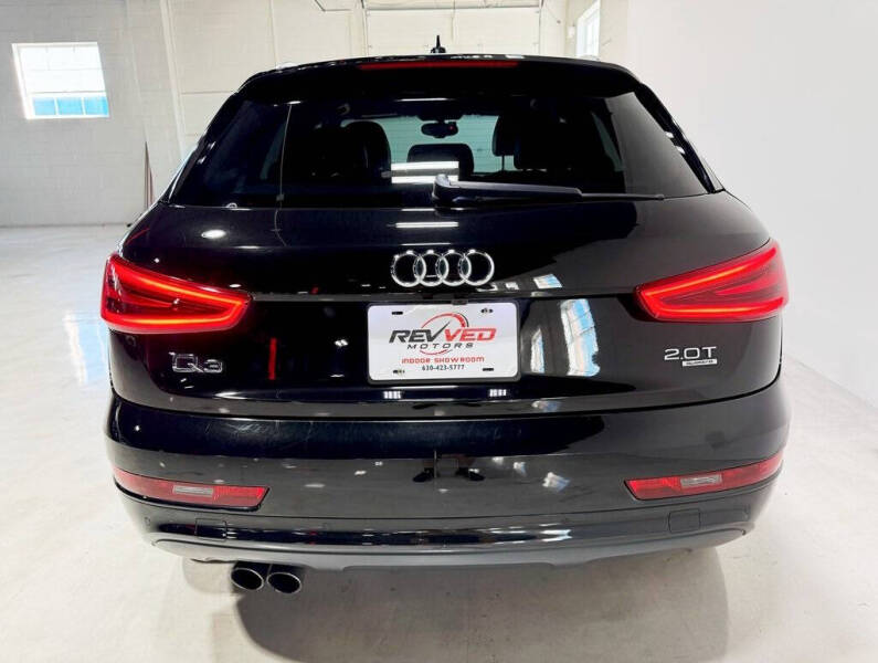 2015 Audi Q3 2.0T quattro Prestige