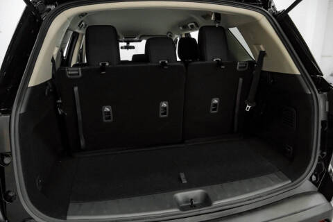 2025 Nissan Pathfinder S