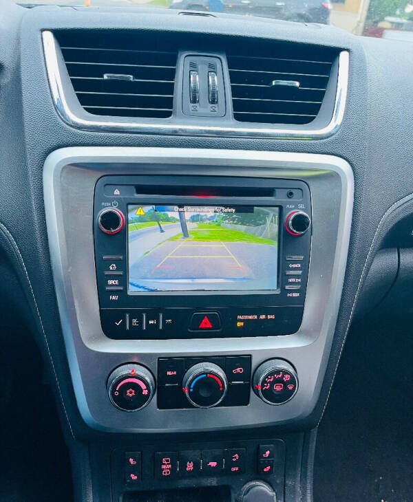 2014 GMC Acadia SLE-2