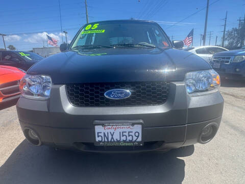 2005 Ford Escape XLT