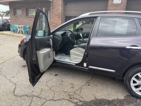 2012 Nissan Rogue S