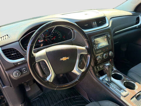2017 Chevrolet Traverse LT