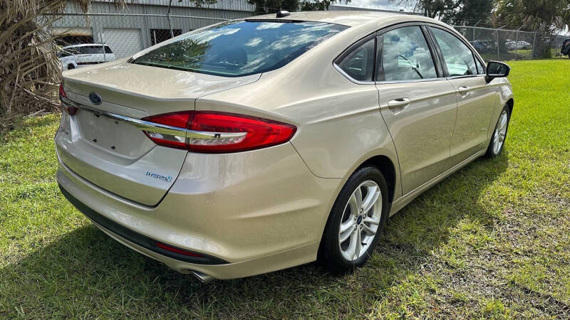 2018 Ford Fusion Hybrid SE