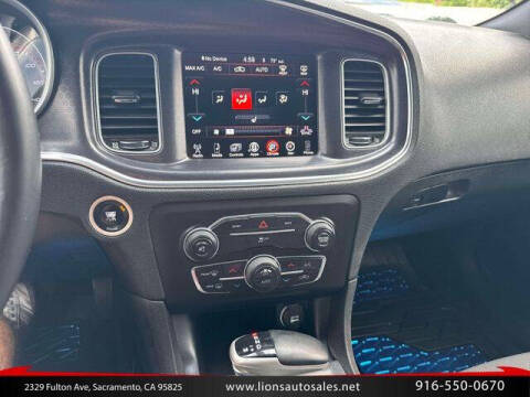 2015 Dodge Charger SXT