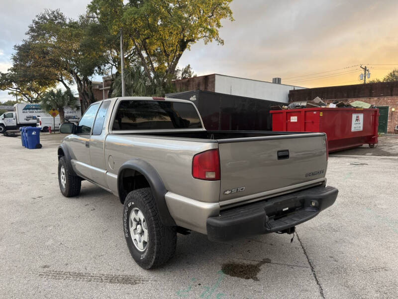 2003 Chevrolet S-10 LS