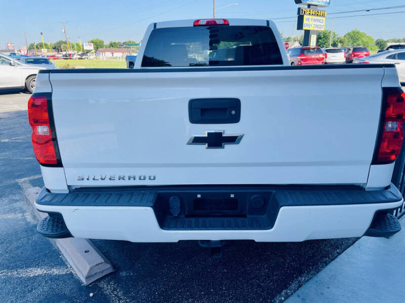 2017 Chevrolet Silverado 1500 Custom