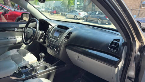 2014 Kia Sorento LX