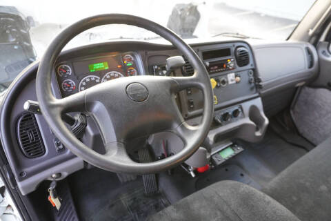 2018 Freightliner M2 106