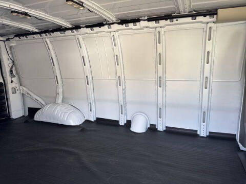 2025 GMC Savana 2500