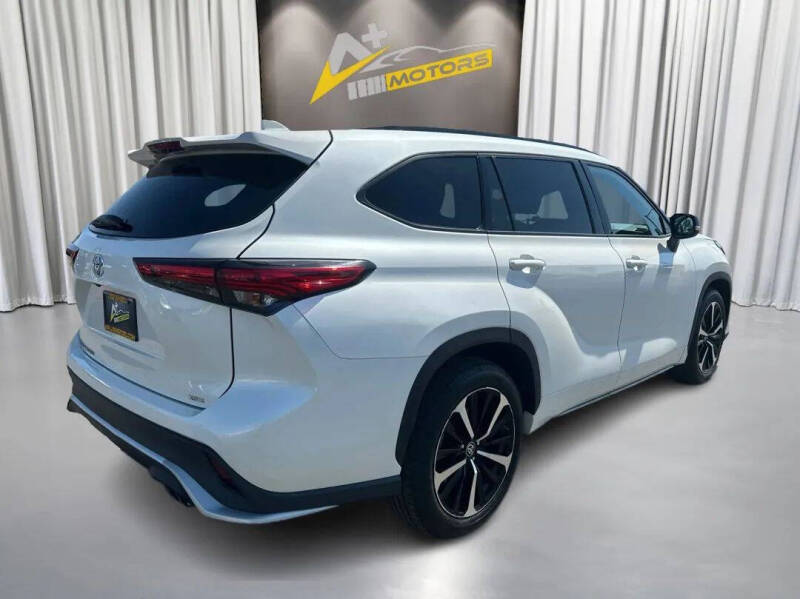 2021 Toyota Highlander XSE