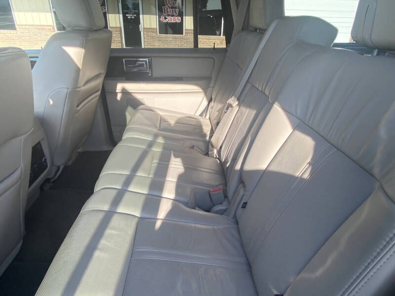 2016 Lincoln Navigator Select