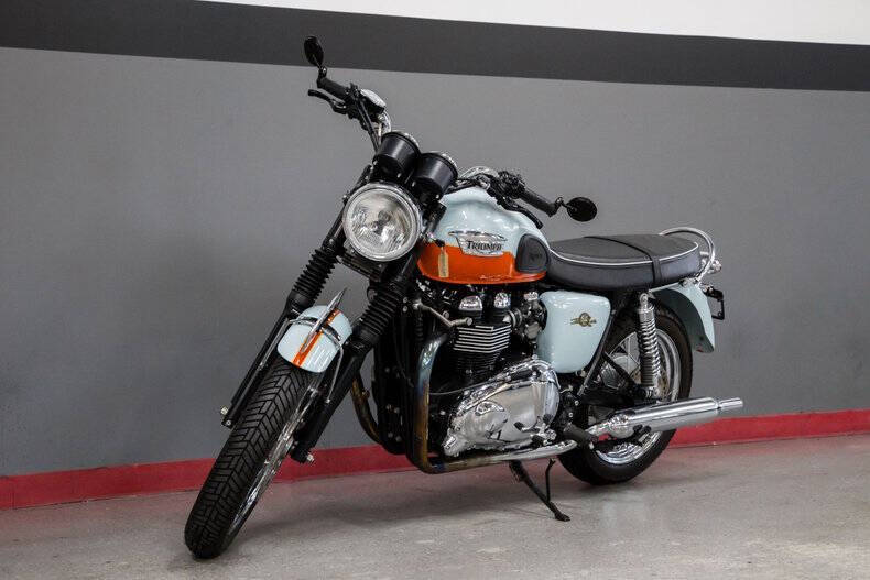 2000 Triumph Bonneville