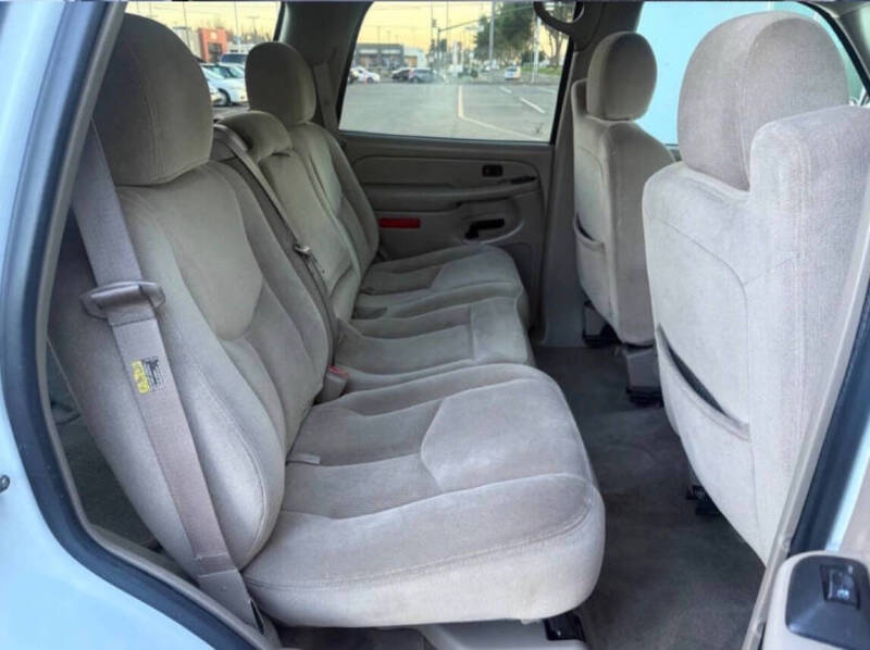 2004 GMC Yukon SLE