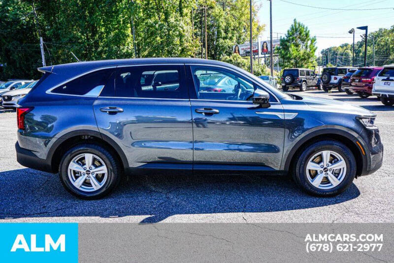 2023 Kia Sorento LX
