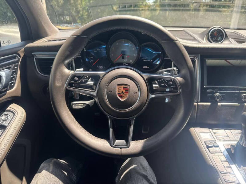 2016 Porsche Macan S