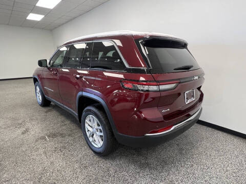 2025 Jeep Grand Cherokee Laredo X