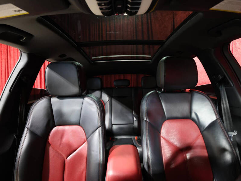 2015 Porsche Macan S