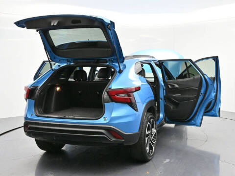 2025 Chevrolet Trax RS