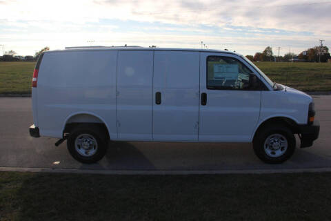 2025 Chevrolet Express 3500