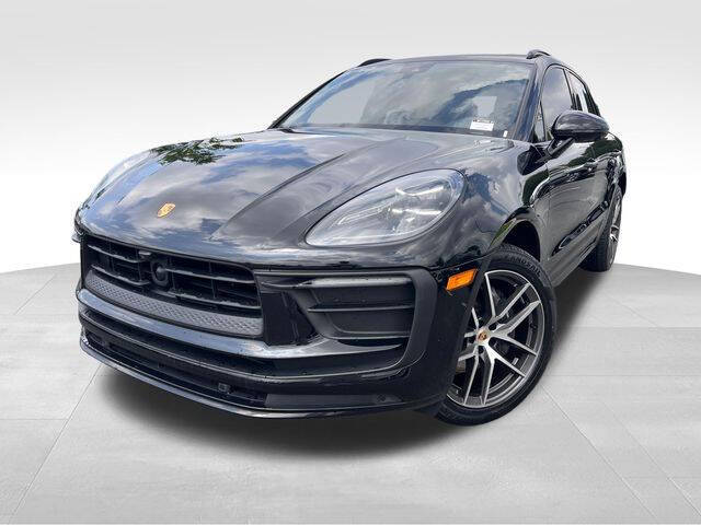 2023 Porsche Macan T