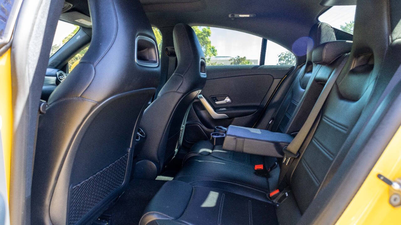 2020 Mercedes Benz CLA 250 photo 24