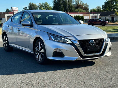 2021 Nissan Altima for sale at PRICELESS AUTO SALES LLC in Auburn WA