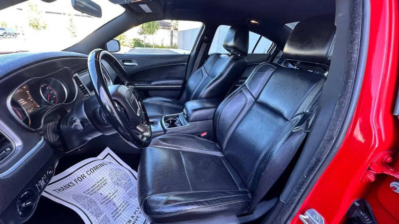 2019 Dodge Charger SXT