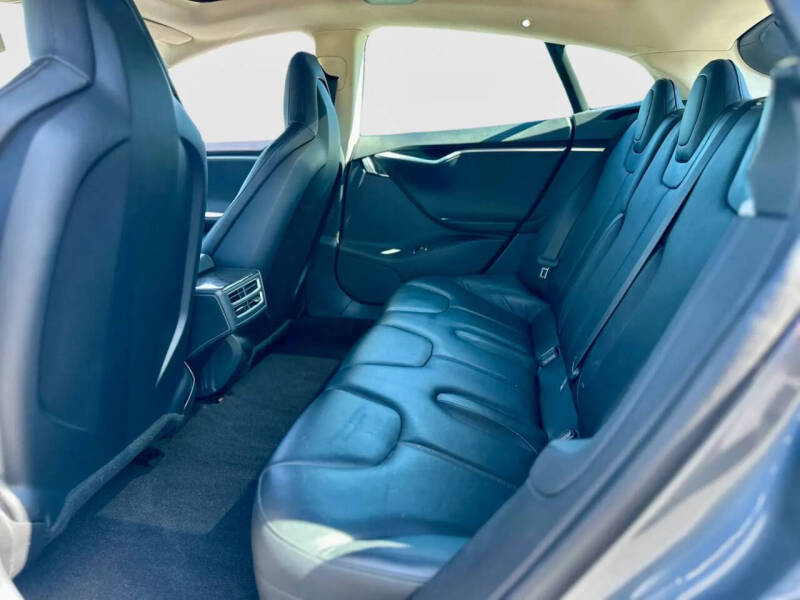 2014 Tesla Model S