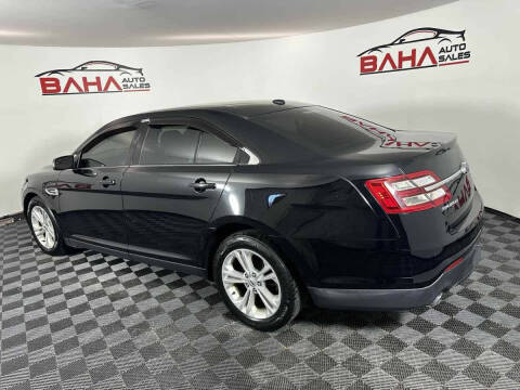 2017 Ford Taurus SEL