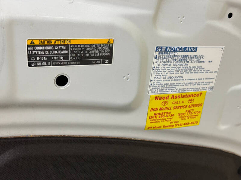 2019 Toyota Prius L Eco