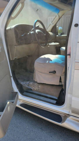 2003 Ford E-Series E-150