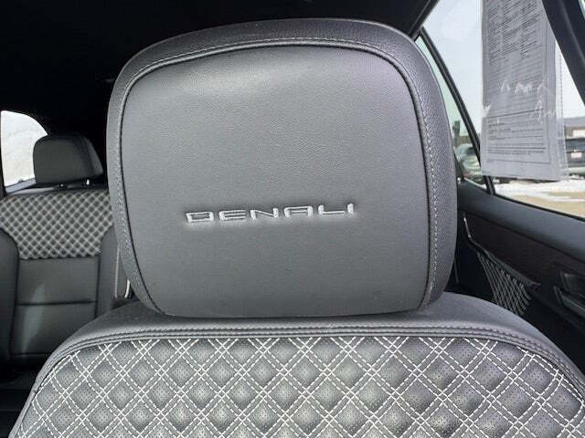 2024 GMC Acadia Denali