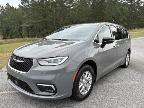 2025 Chrysler Pacifica Select