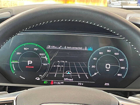 2019 Audi e-tron quattro Prestige