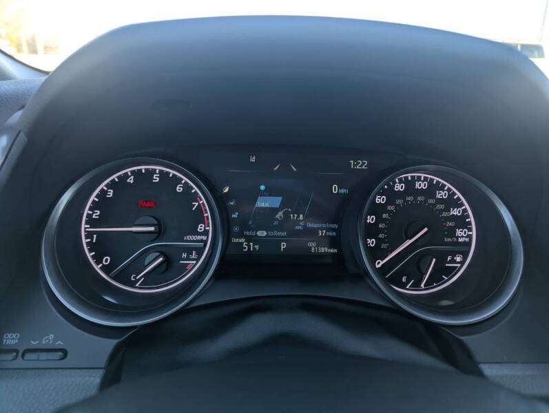 2022 Toyota Camry SE