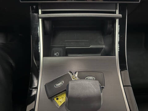 2024 Land Rover Range Rover Velar P250 Dynamic SE