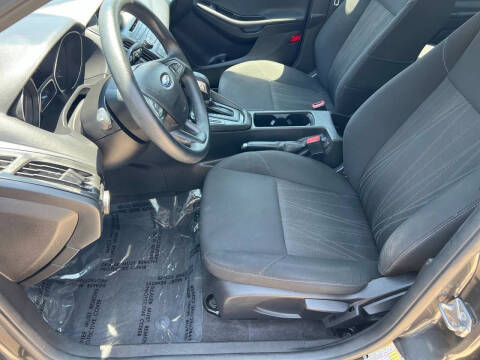 2017 Ford Focus S