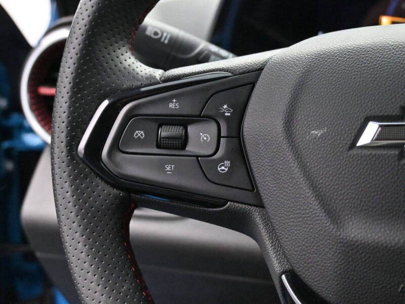 2025 Chevrolet Trax RS