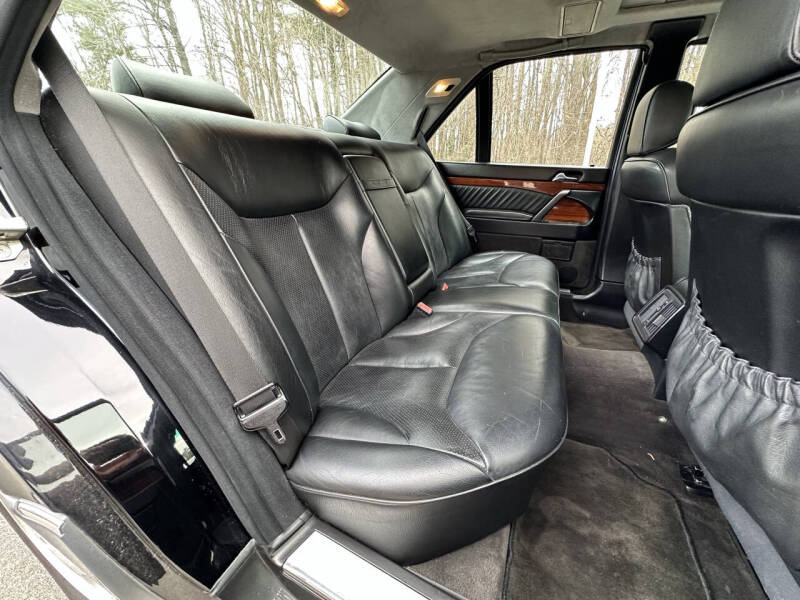 1994 Mercedes-Benz S-Class S 320