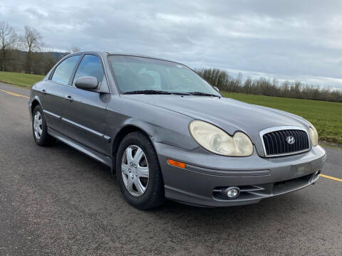 2004 Hyundai Sonata for sale at M AND S CAR SALES LLC in Independence OR