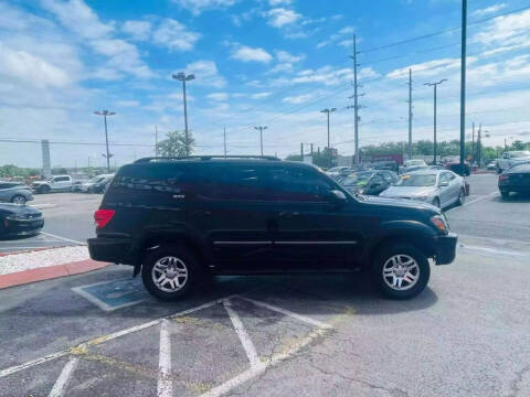 2005 Toyota Sequoia SR5