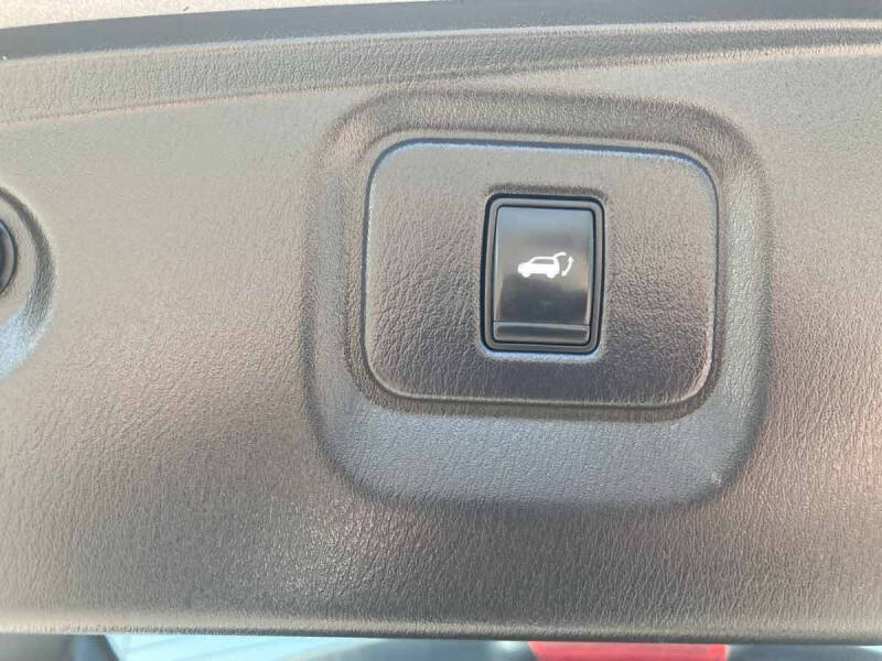 2015 Nissan Pathfinder SL