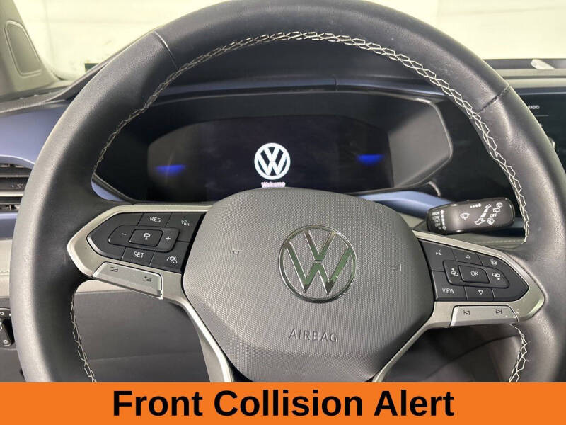 2024 Volkswagen Taos SE 4Motion