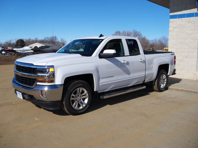 2018 Chevrolet Silverado 1500 for sale at Tyndall Motors in Tyndall SD