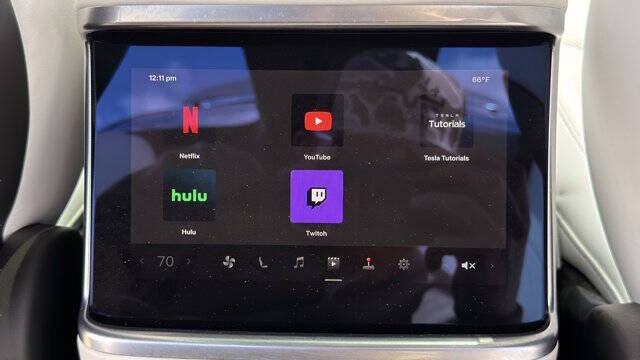2023 Tesla Model X Standard Range