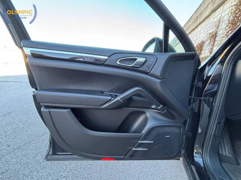 2012 Porsche Cayenne S