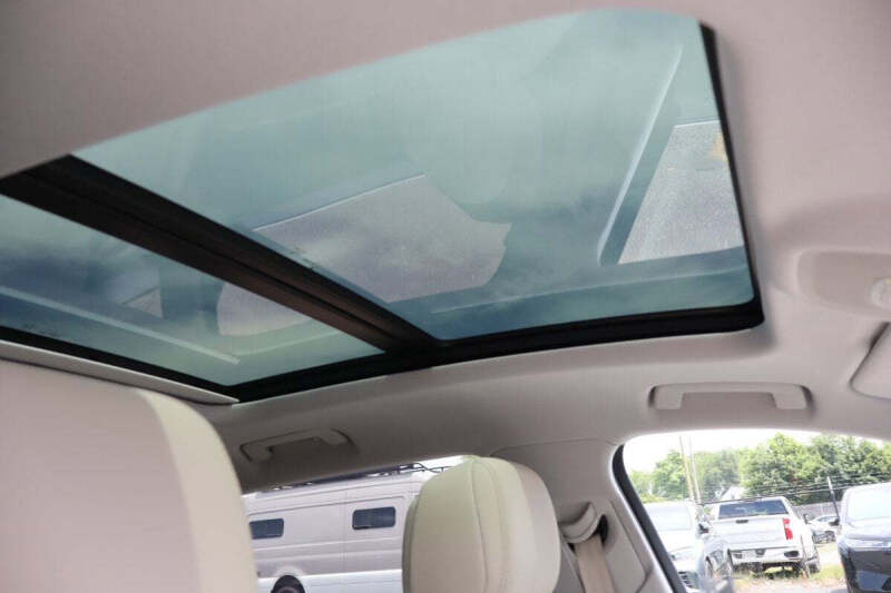 2024 Audi Q8 e-tron quattro Premium Plus