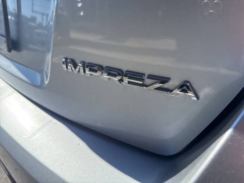 2013 Subaru Impreza 2.0i Premium