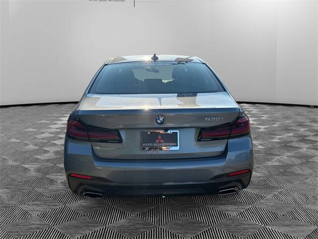 2023 BMW 5 Series 530i