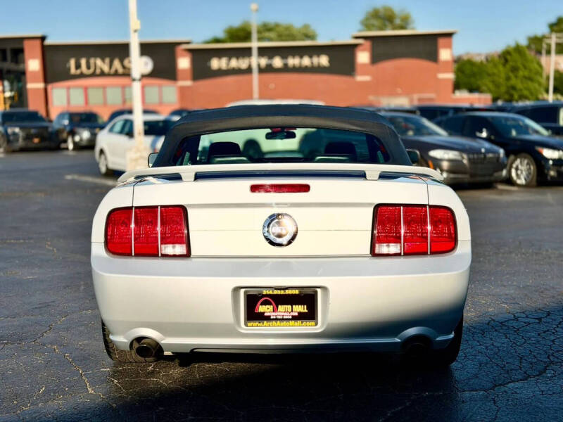 2006 Ford Mustang